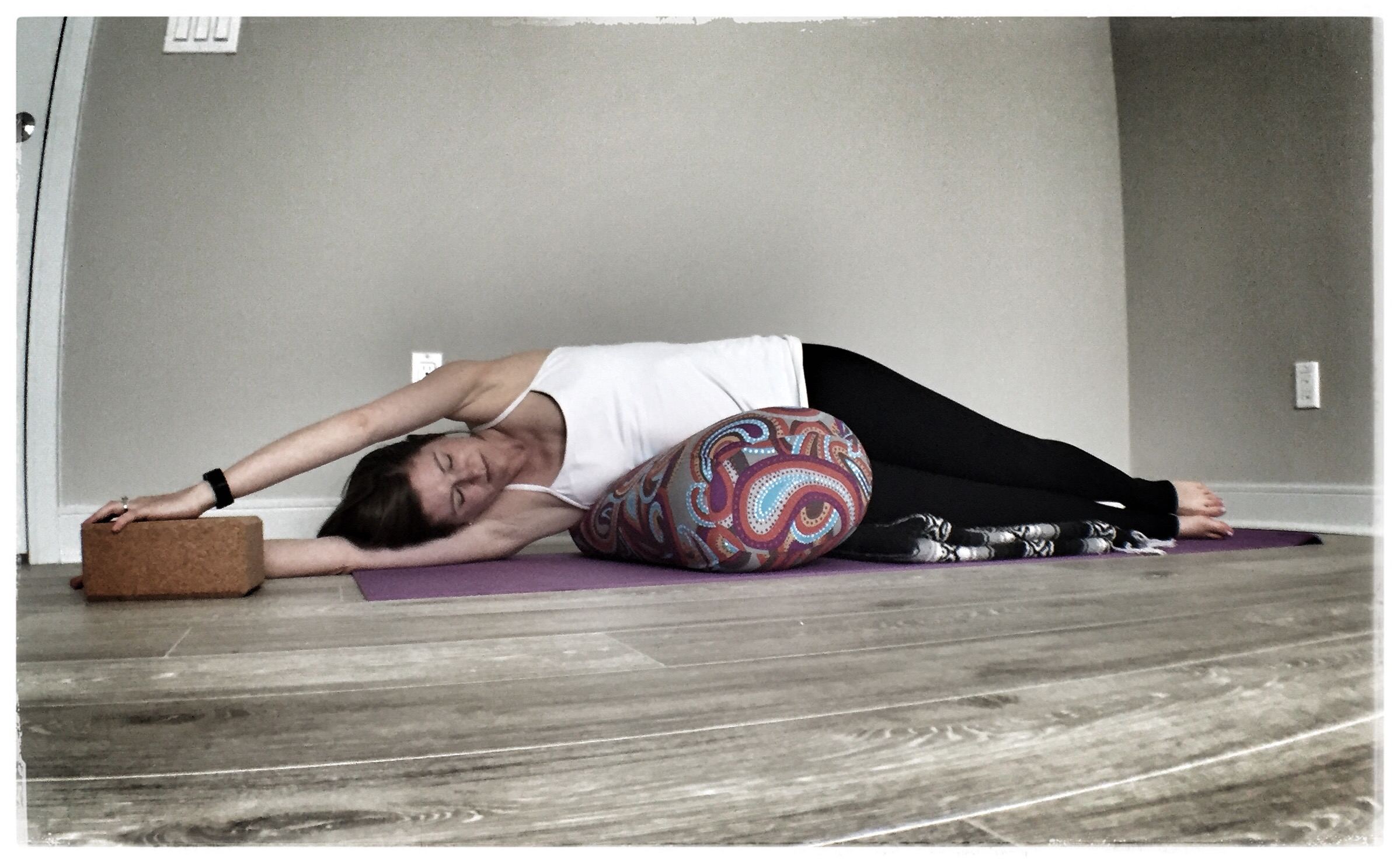 Restorative Yoga Pose of the Week – Side Lying Stretch(Banana
